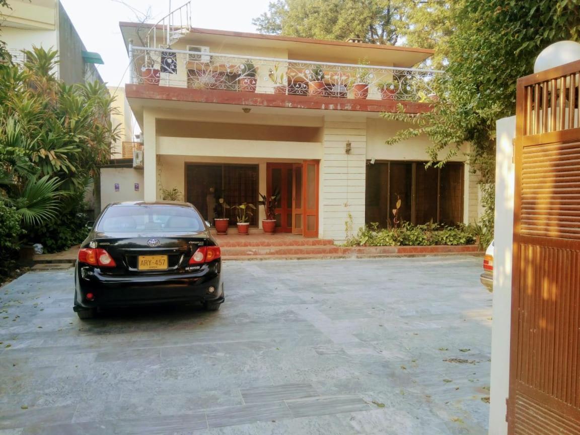 Pyramid International Guest House Islamabad Zewnętrze zdjęcie