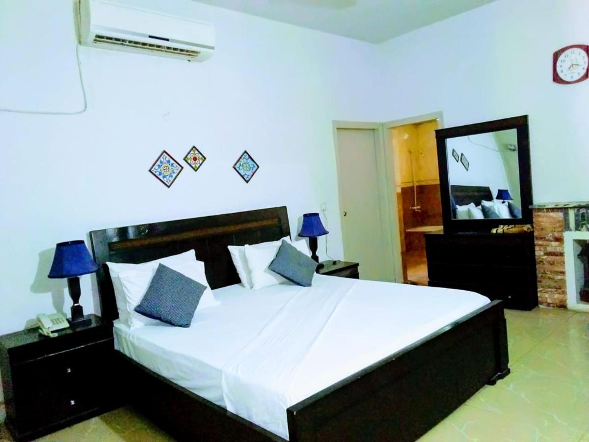 Pyramid International Guest House Islamabad Pokój zdjęcie