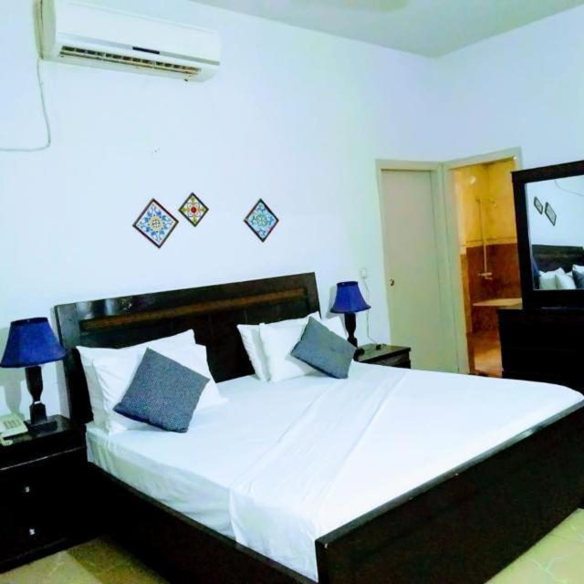 Pyramid International Guest House Islamabad Zewnętrze zdjęcie
