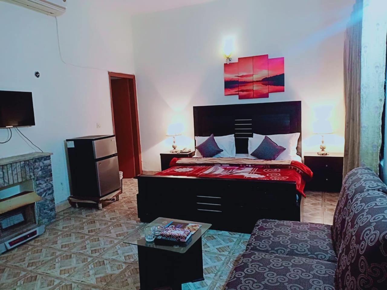 Pyramid International Guest House Islamabad Zewnętrze zdjęcie